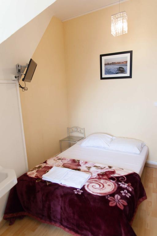 Le Pavillon Hotel Блоа Екстериор снимка