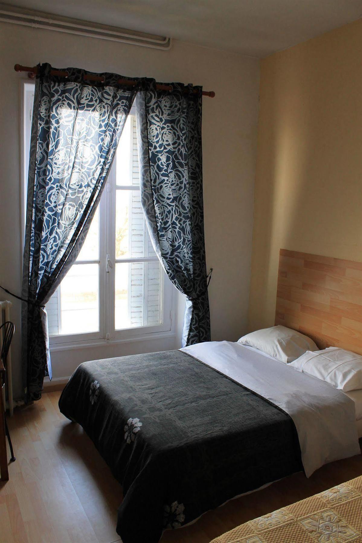 Le Pavillon Hotel Блоа Екстериор снимка